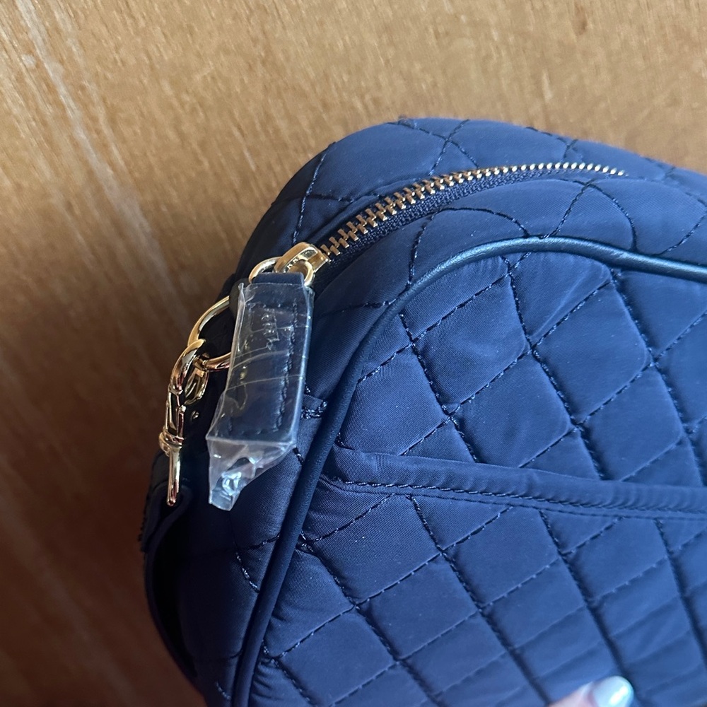 Quilted Navy Crossbody Bag - Picture 2 of 3